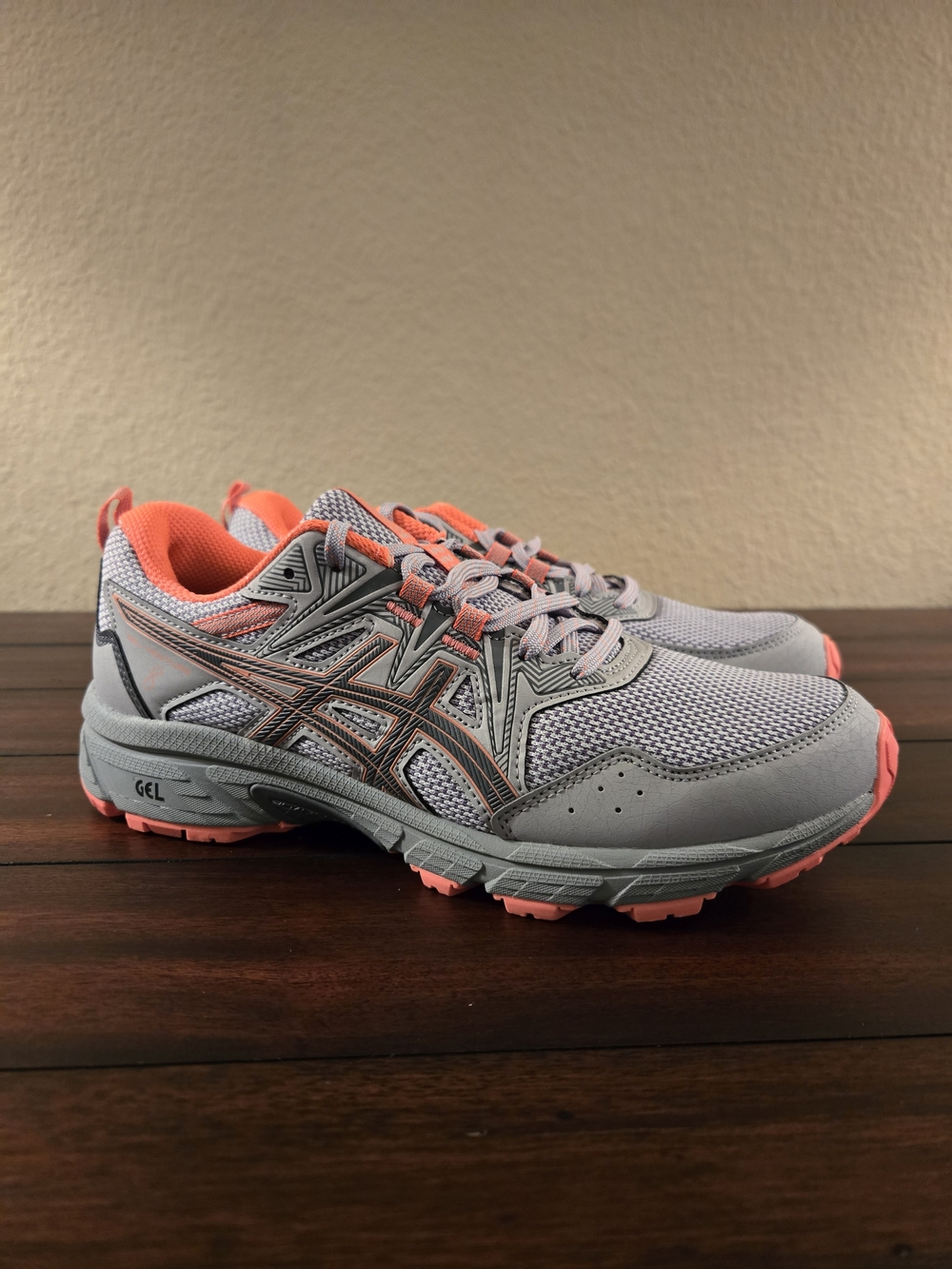 ASICS Gel Venture 8 Women's Grey and Coral Running Shoes
